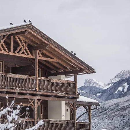 Hotel Taubers Unterwirt Aktiv & Vitalhotel Velturno